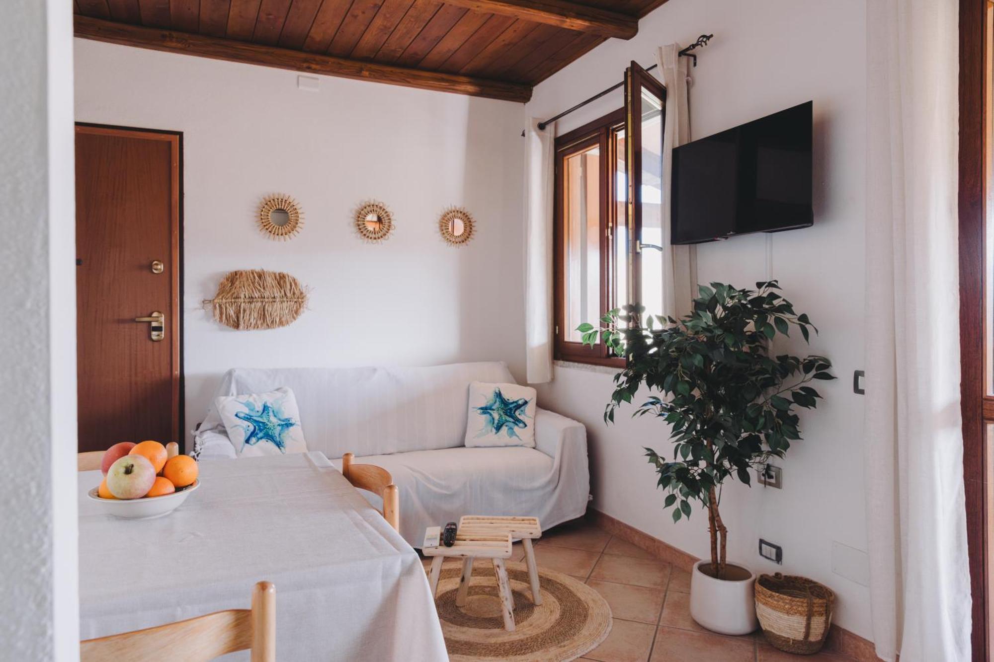 Cactus Mare Apartment Golfo Aranci Esterno foto